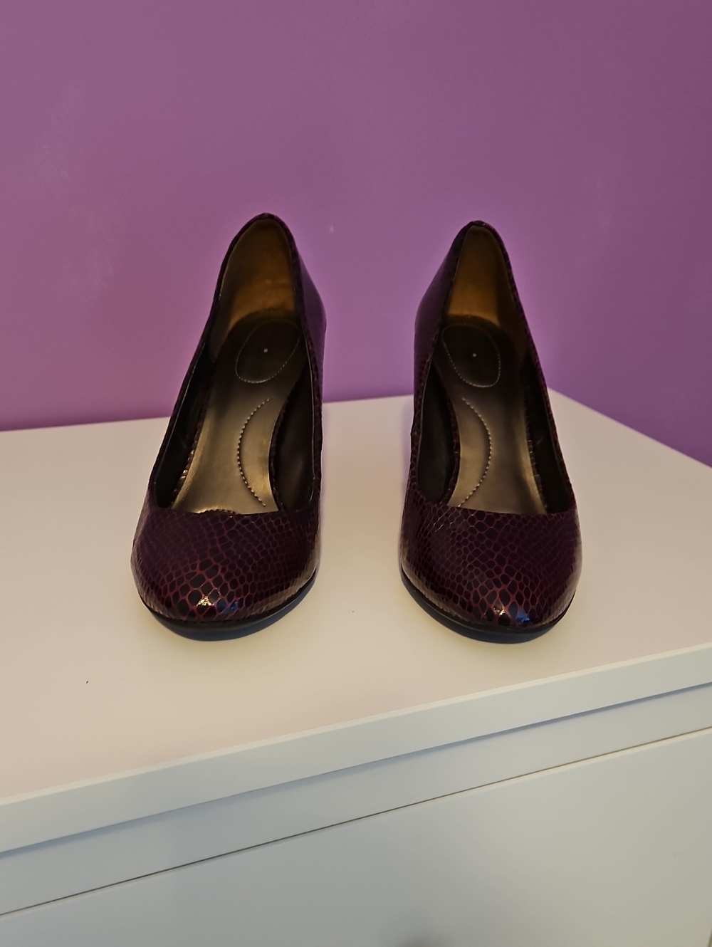 Bandolino Dark Purple Snakeskin Patent Pumps